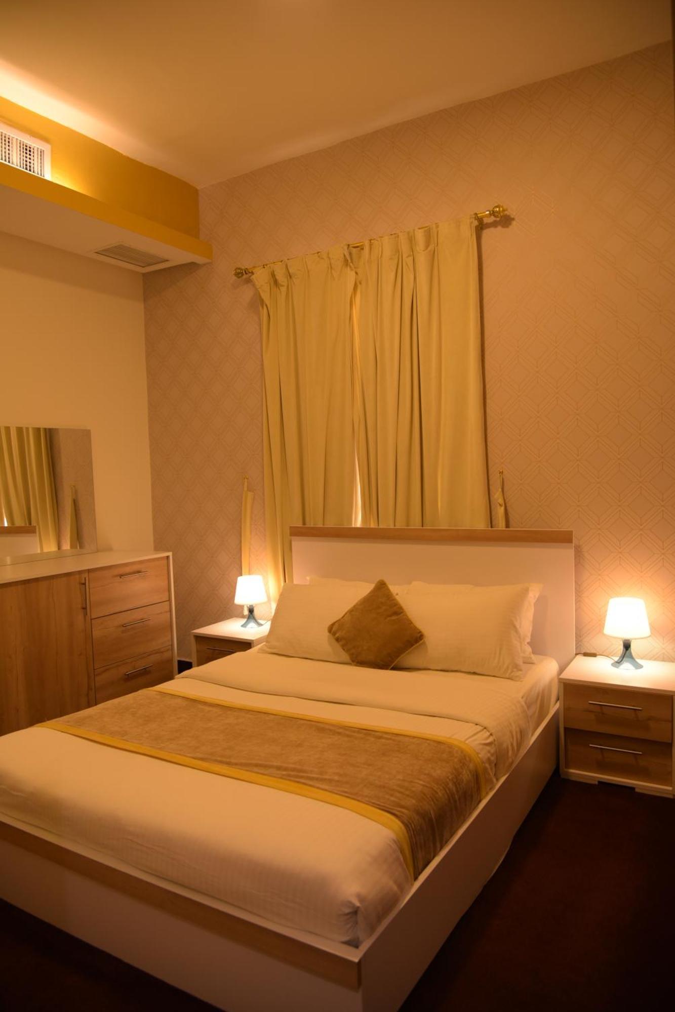 Dahlia Hotel Apartment Riggae Kuwait City Eksteriør bilde