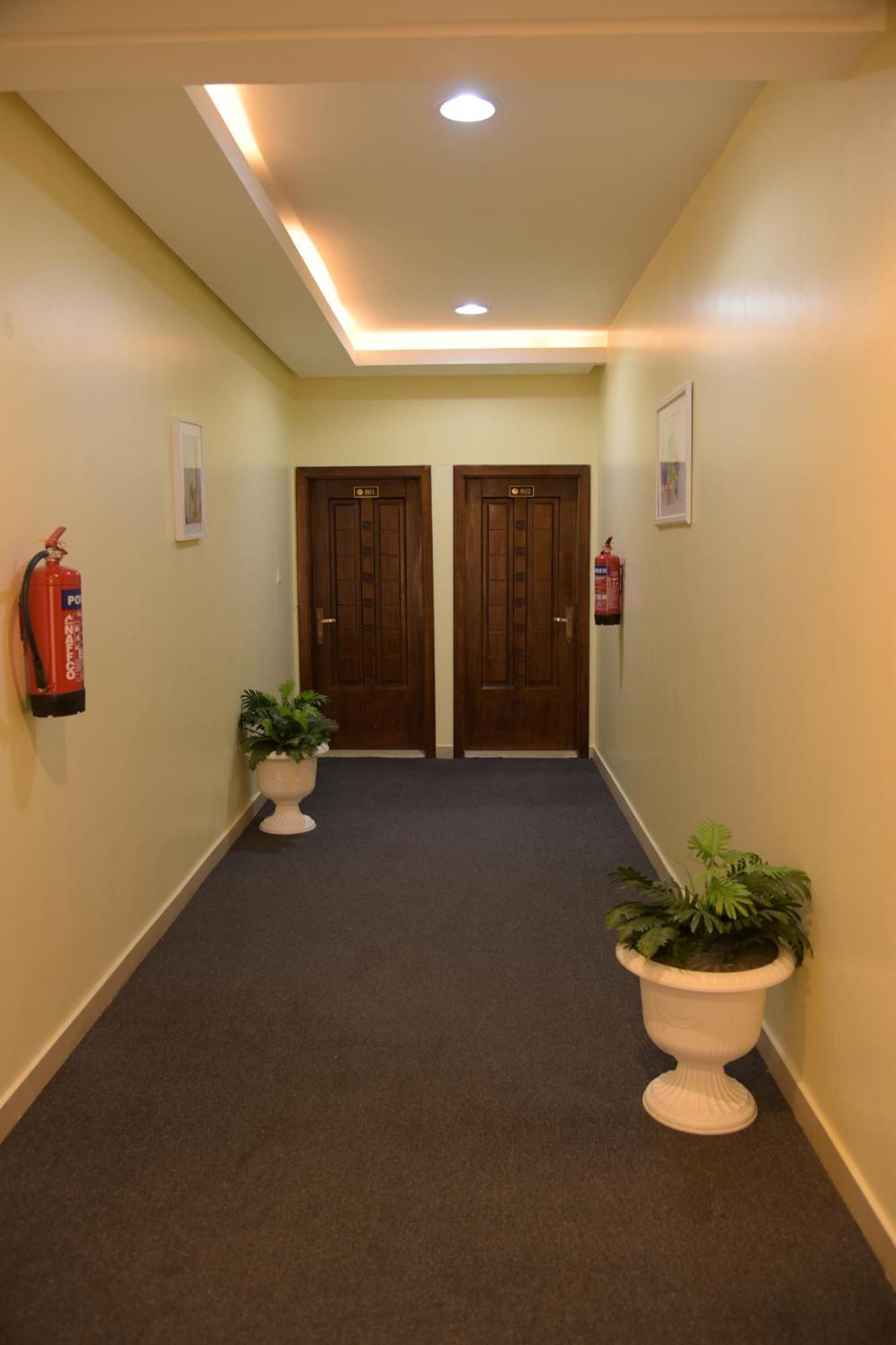 Dahlia Hotel Apartment Riggae Kuwait City Eksteriør bilde